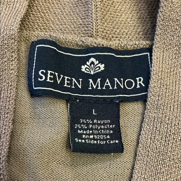 Elegant Brown Women's Cardigan with Button Accents - Picture 4 of 7